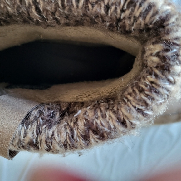 Women Skechers winter boots Size 10 - Picture 6 of 6